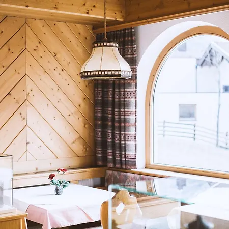 Neururer Gæstehus 3*