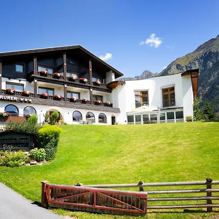 Neururer Pensionat 3*