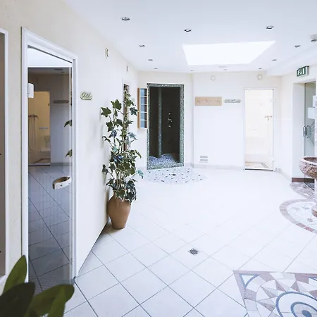 Gæstehus Neururer 3*